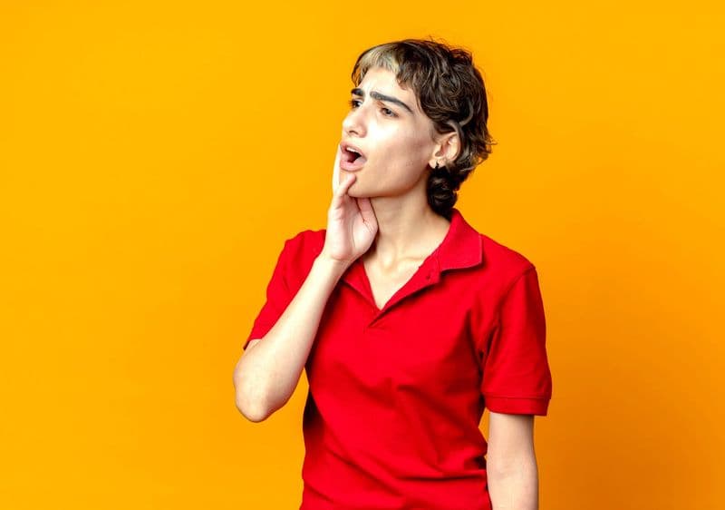 5 tips para combatir las molestias de garganta y voz